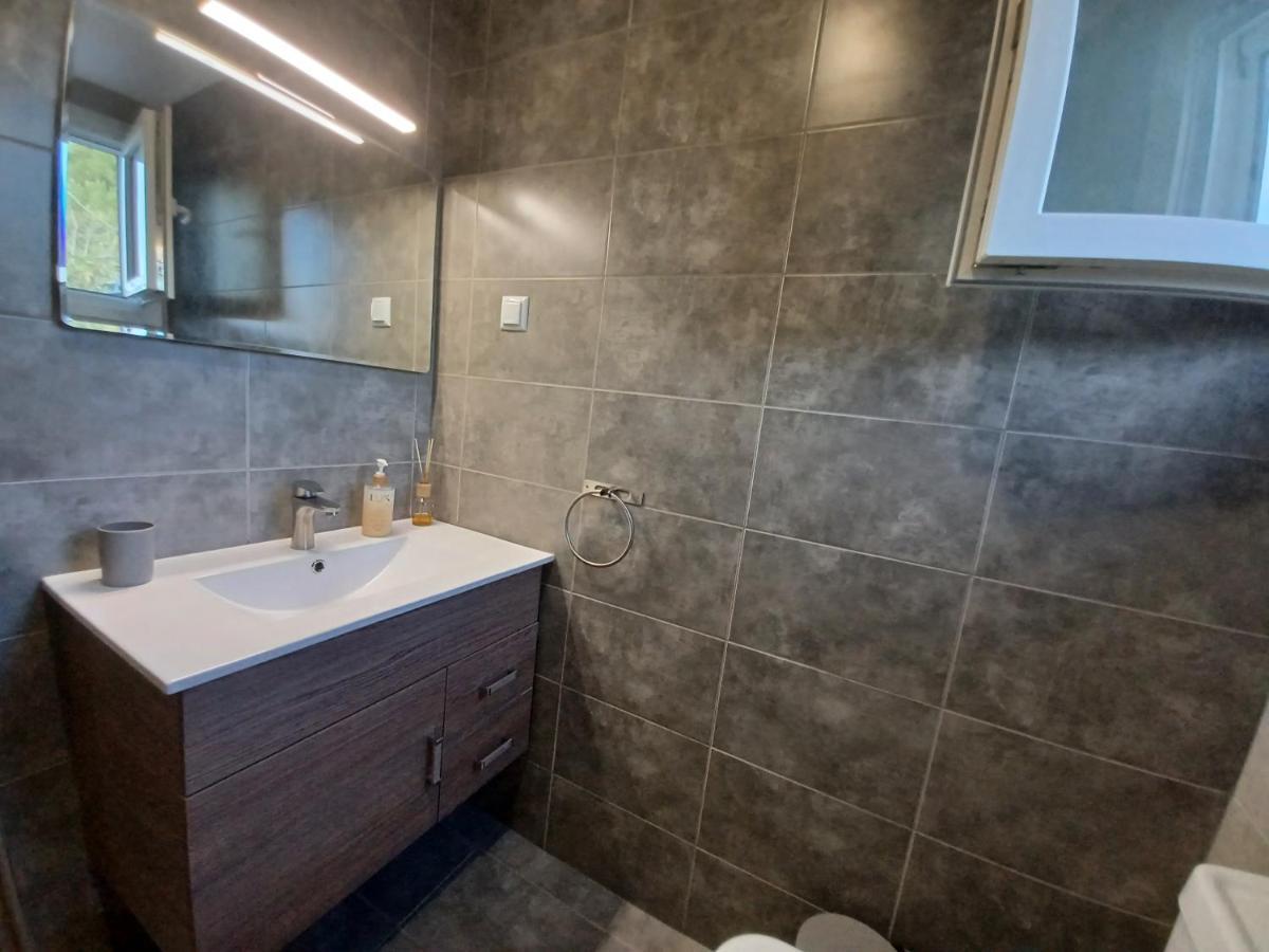 Beach House For Up To 9 People Near Olympia Katakolo Exteriör bild